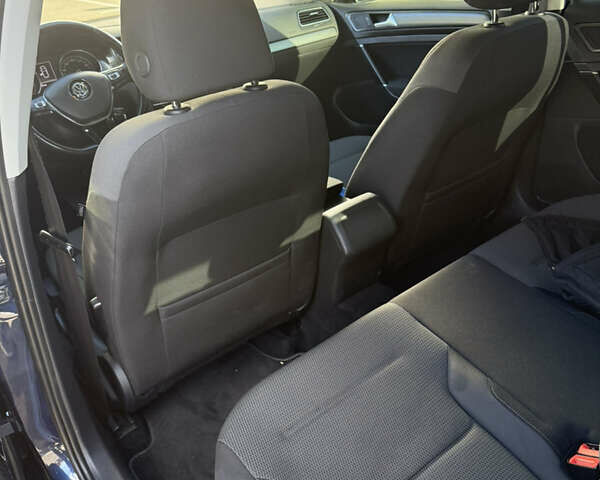 Синий Фольксваген Гольф, объемом двигателя 1.8 л и пробегом 93 тыс. км за 14400 $, фото 12 на Automoto.ua