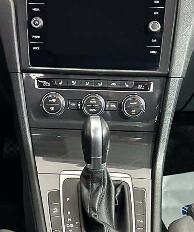 Синий Фольксваген Гольф, объемом двигателя 1.6 л и пробегом 217 тыс. км за 16950 $, фото 12 на Automoto.ua