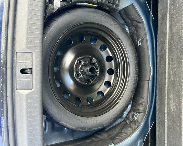 Синий Фольксваген Гольф, объемом двигателя 1.8 л и пробегом 83 тыс. км за 15000 $, фото 47 на Automoto.ua