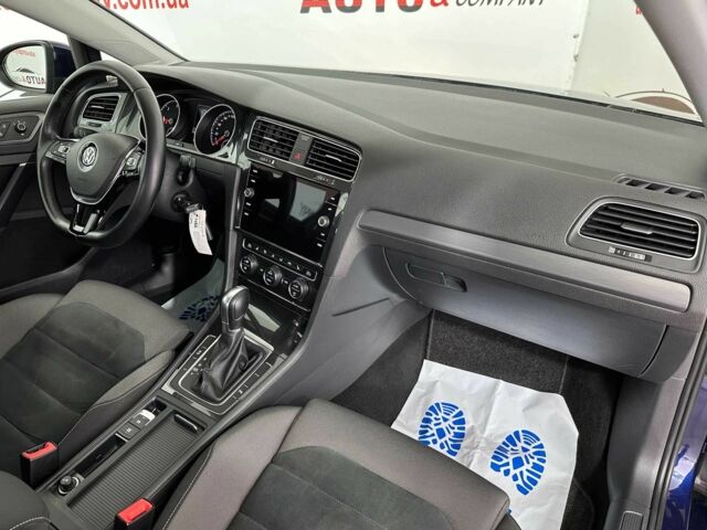 Синий Фольксваген Гольф, объемом двигателя 1.6 л и пробегом 217 тыс. км за 16950 $, фото 12 на Automoto.ua