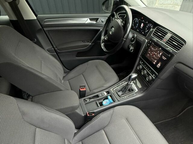 Синий Фольксваген Гольф, объемом двигателя 0 л и пробегом 77 тыс. км за 14000 $, фото 3 на Automoto.ua