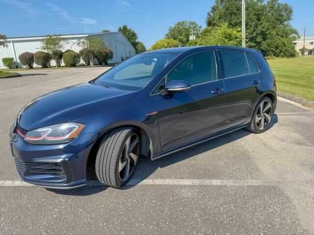 Синий Фольксваген Гольф, объемом двигателя 2 л и пробегом 41 тыс. км за 9250 $, фото 2 на Automoto.ua