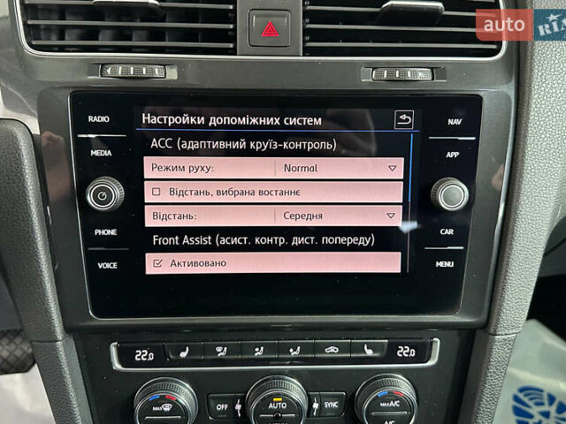 Синий Фольксваген Гольф, объемом двигателя 1.6 л и пробегом 217 тыс. км за 16950 $, фото 27 на Automoto.ua