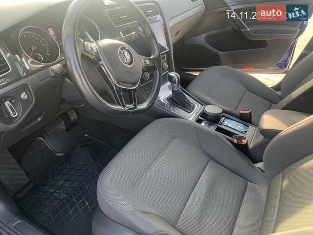 Синий Фольксваген Гольф, объемом двигателя 0 л и пробегом 47 тыс. км за 12500 $, фото 19 на Automoto.ua