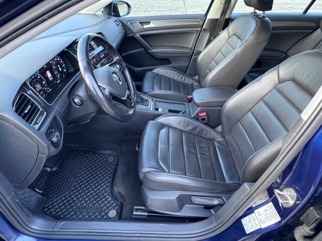 Синий Фольксваген Гольф, объемом двигателя 0 л и пробегом 105 тыс. км за 13200 $, фото 22 на Automoto.ua