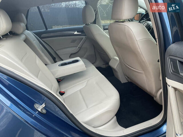 Синий Фольксваген Гольф, объемом двигателя 1.39 л и пробегом 30 тыс. км за 12500 $, фото 7 на Automoto.ua