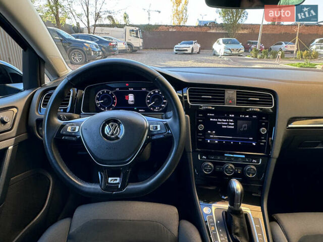 Синий Фольксваген Гольф, объемом двигателя 1.4 л и пробегом 77 тыс. км за 20777 $, фото 23 на Automoto.ua