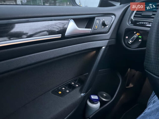 Синий Фольксваген Гольф, объемом двигателя 1.4 л и пробегом 87 тыс. км за 21300 $, фото 12 на Automoto.ua