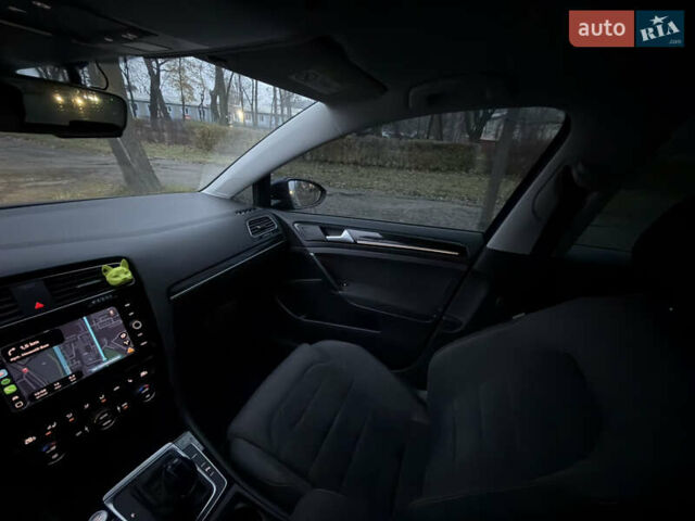 Синий Фольксваген Гольф, объемом двигателя 1.4 л и пробегом 87 тыс. км за 21300 $, фото 11 на Automoto.ua