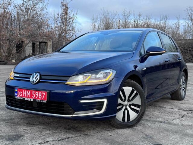 Синий Фольксваген Гольф, объемом двигателя 0 л и пробегом 105 тыс. км за 13200 $, фото 4 на Automoto.ua