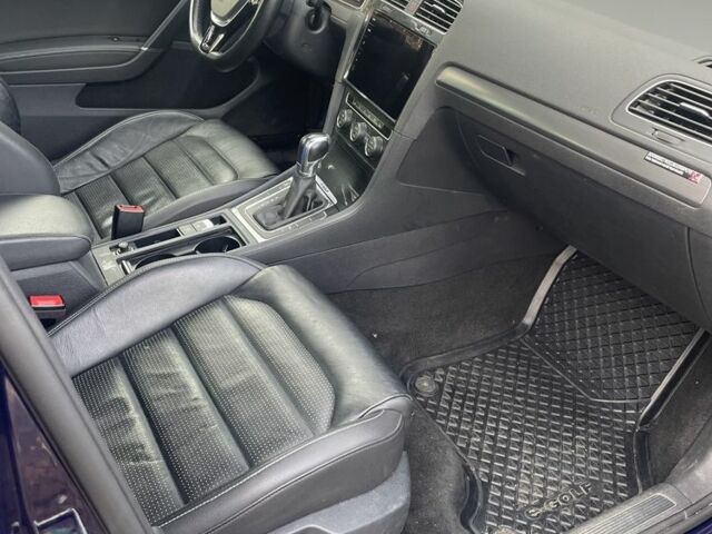 Синий Фольксваген Гольф, объемом двигателя 0 л и пробегом 115 тыс. км за 15000 $, фото 19 на Automoto.ua