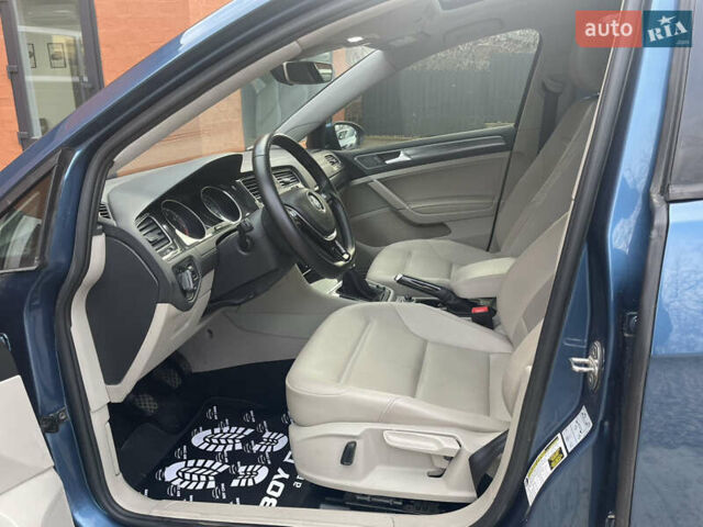 Синий Фольксваген Гольф, объемом двигателя 1.39 л и пробегом 30 тыс. км за 12500 $, фото 6 на Automoto.ua