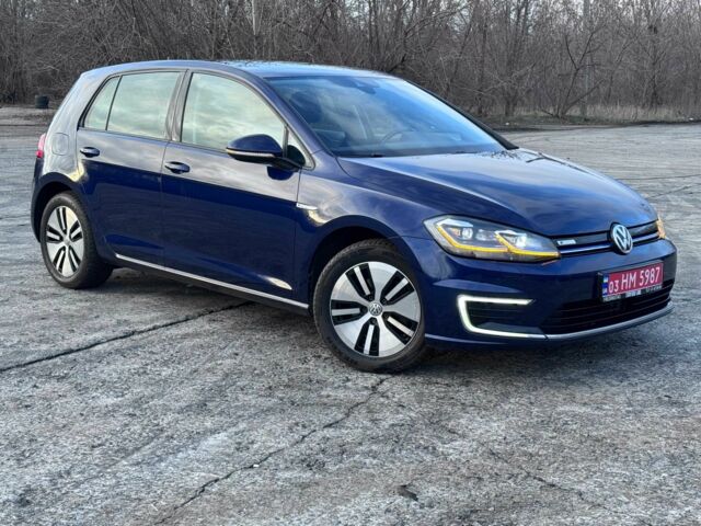 Синий Фольксваген Гольф, объемом двигателя 0 л и пробегом 105 тыс. км за 13200 $, фото 1 на Automoto.ua