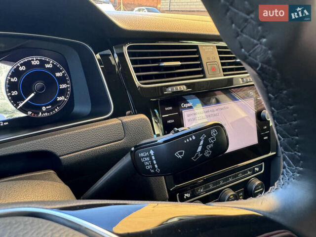 Синий Фольксваген Гольф, объемом двигателя 1.4 л и пробегом 77 тыс. км за 20777 $, фото 31 на Automoto.ua