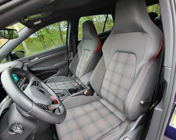 Синий Фольксваген Гольф, объемом двигателя 1.98 л и пробегом 33 тыс. км за 31800 $, фото 1 на Automoto.ua