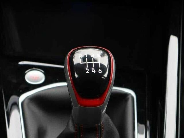 Синий Фольксваген Гольф, объемом двигателя 2 л и пробегом 21 тыс. км за 14000 $, фото 16 на Automoto.ua