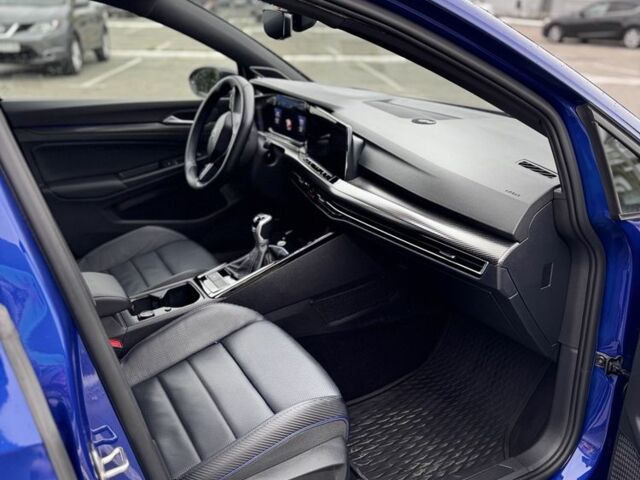 Фольксваген Гольф 2023 в Киеве на Automoto.ua Синий Фольксваген Гольф, объемом двигателя 2 л и пробегом 28 тыс. км за 49500 $, фото 12 на Automoto.ua