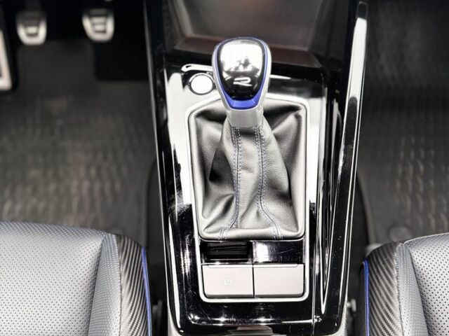 Фольксваген Гольф 2023 в Киеве на Automoto.ua Синий Фольксваген Гольф, объемом двигателя 2 л и пробегом 28 тыс. км за 49500 $, фото 11 на Automoto.ua