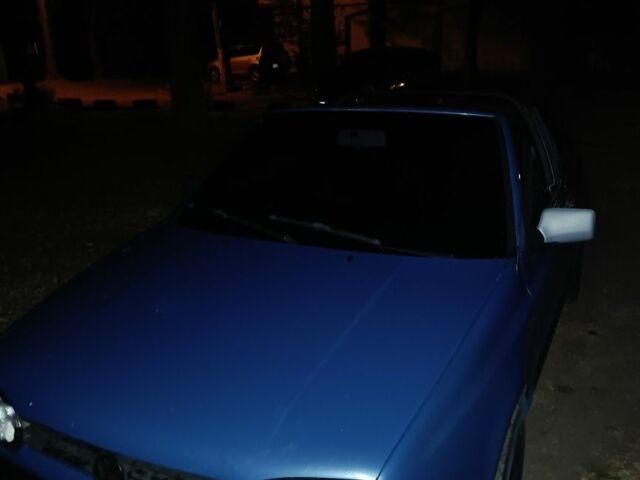 Синий Фольксваген Гольф, объемом двигателя 1.8 л и пробегом 130 тыс. км за 3000 $, фото 2 на Automoto.ua