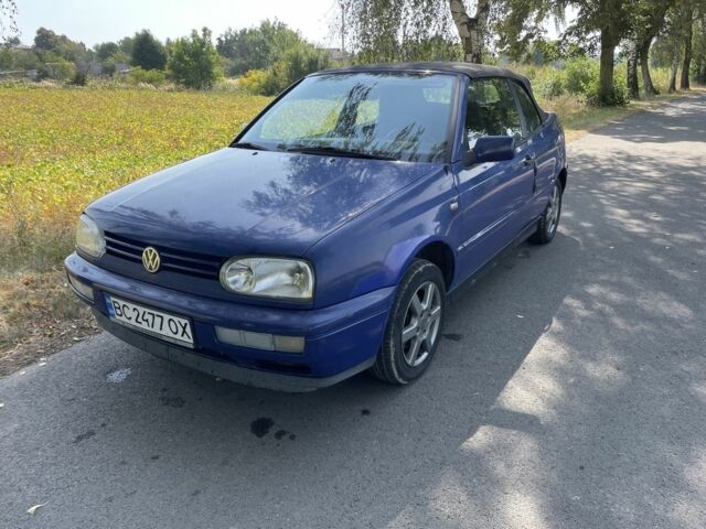 Синий Фольксваген Гольф, объемом двигателя 1.8 л и пробегом 170 тыс. км за 2650 $, фото 3 на Automoto.ua