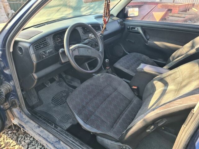 Синий Фольксваген Гольф, объемом двигателя 0 л и пробегом 350 тыс. км за 652 $, фото 1 на Automoto.ua