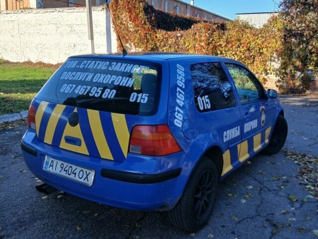 Синий Фольксваген Гольф, объемом двигателя 1.6 л и пробегом 300 тыс. км за 3400 $, фото 5 на Automoto.ua