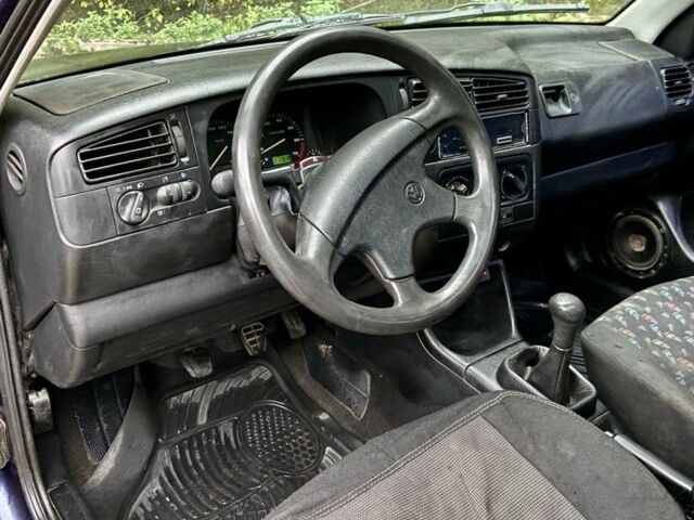 Синій Фольксваген Гольф, об'ємом двигуна 1.4 л та пробігом 280 тис. км за 1499 $, фото 6 на Automoto.ua