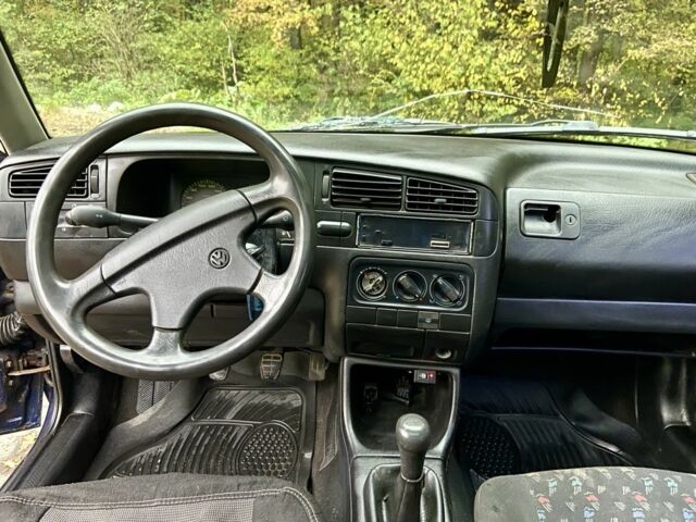 Синій Фольксваген Гольф, об'ємом двигуна 1.4 л та пробігом 280 тис. км за 1499 $, фото 7 на Automoto.ua