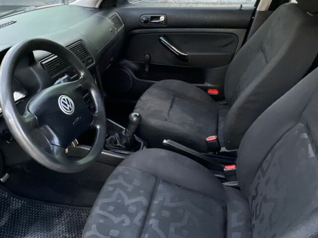 Синий Фольксваген Гольф, объемом двигателя 1.4 л и пробегом 250 тыс. км за 3100 $, фото 10 на Automoto.ua