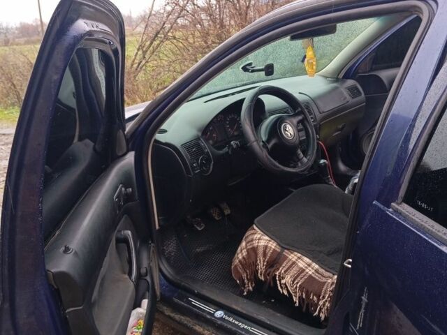 Синий Фольксваген Гольф, объемом двигателя 1.9 л и пробегом 360 тыс. км за 4200 $, фото 4 на Automoto.ua