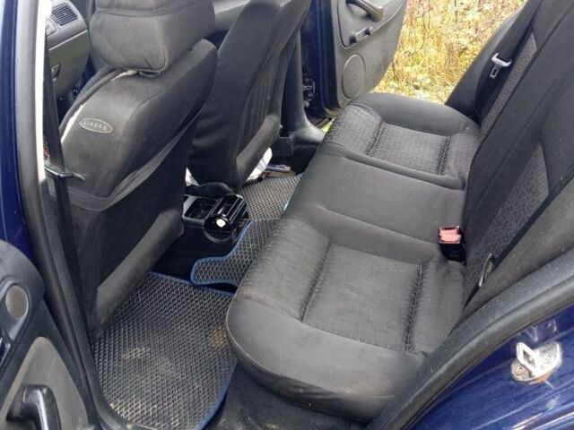 Синий Фольксваген Гольф, объемом двигателя 1.9 л и пробегом 360 тыс. км за 4200 $, фото 5 на Automoto.ua