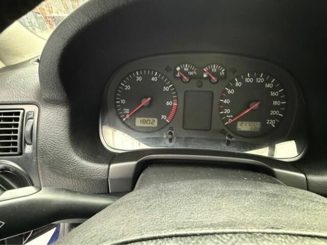 Синій Фольксваген Гольф, об'ємом двигуна 1.4 л та пробігом 216 тис. км за 5000 $, фото 4 на Automoto.ua