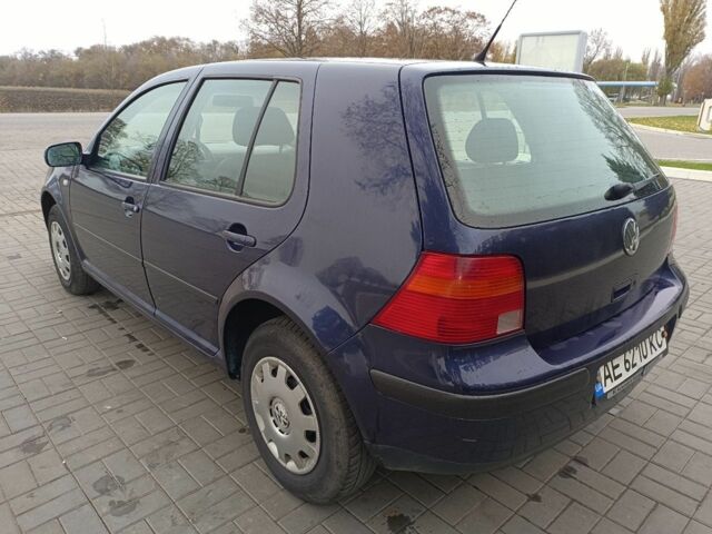 Синий Фольксваген Гольф, объемом двигателя 1.4 л и пробегом 260 тыс. км за 4199 $, фото 3 на Automoto.ua