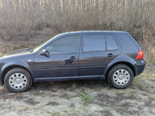 Синий Фольксваген Гольф, объемом двигателя 1.4 л и пробегом 208 тыс. км за 4200 $, фото 2 на Automoto.ua