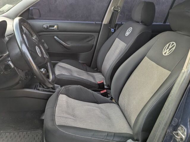 Синий Фольксваген Гольф, объемом двигателя 1.4 л и пробегом 208 тыс. км за 4200 $, фото 7 на Automoto.ua