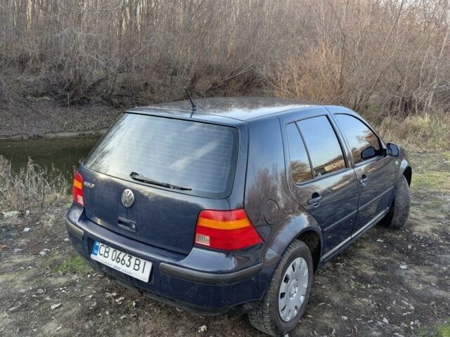 Синий Фольксваген Гольф, объемом двигателя 1.4 л и пробегом 208 тыс. км за 4200 $, фото 3 на Automoto.ua