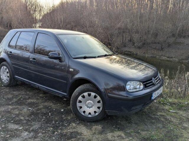 Синий Фольксваген Гольф, объемом двигателя 1.4 л и пробегом 208 тыс. км за 4200 $, фото 4 на Automoto.ua