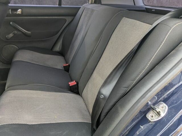 Синий Фольксваген Гольф, объемом двигателя 1.4 л и пробегом 208 тыс. км за 4200 $, фото 8 на Automoto.ua