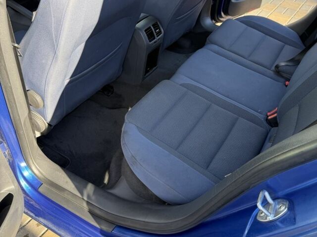 Синий Фольксваген Гольф, объемом двигателя 2 л и пробегом 236 тыс. км за 2990 $, фото 17 на Automoto.ua