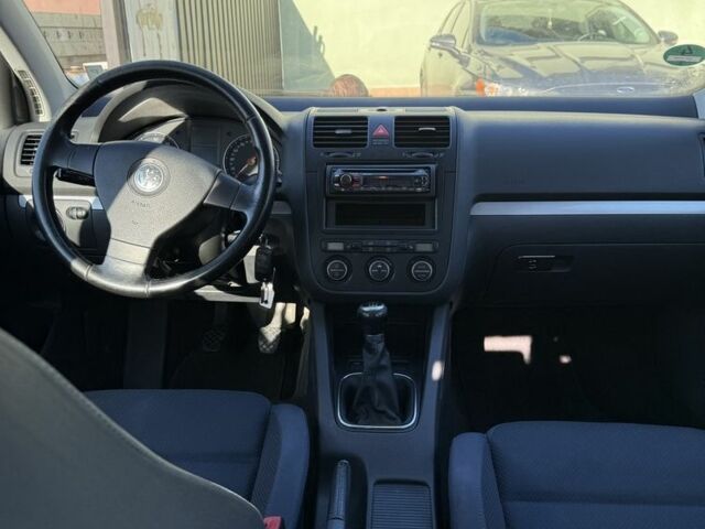 Синий Фольксваген Гольф, объемом двигателя 2 л и пробегом 236 тыс. км за 2990 $, фото 13 на Automoto.ua