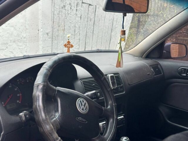 Синий Фольксваген Гольф, объемом двигателя 1.4 л и пробегом 3 тыс. км за 3900 $, фото 5 на Automoto.ua