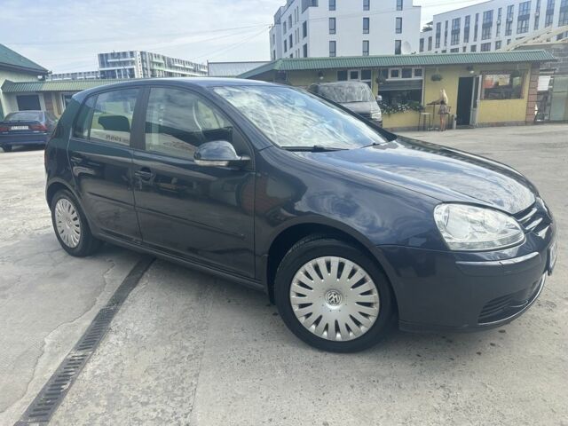 Синій Фольксваген Гольф, об'ємом двигуна 1.6 л та пробігом 300 тис. км за 6000 $, фото 1 на Automoto.ua
