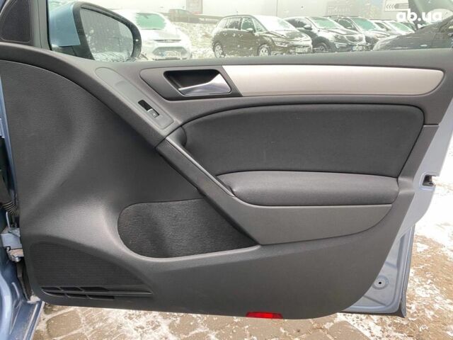 Синий Фольксваген Гольф, объемом двигателя 1.4 л и пробегом 245 тыс. км за 8190 $, фото 17 на Automoto.ua