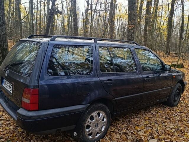 Синій Фольксваген Гольф, об'ємом двигуна 1.8 л та пробігом 295 тис. км за 2200 $, фото 2 на Automoto.ua