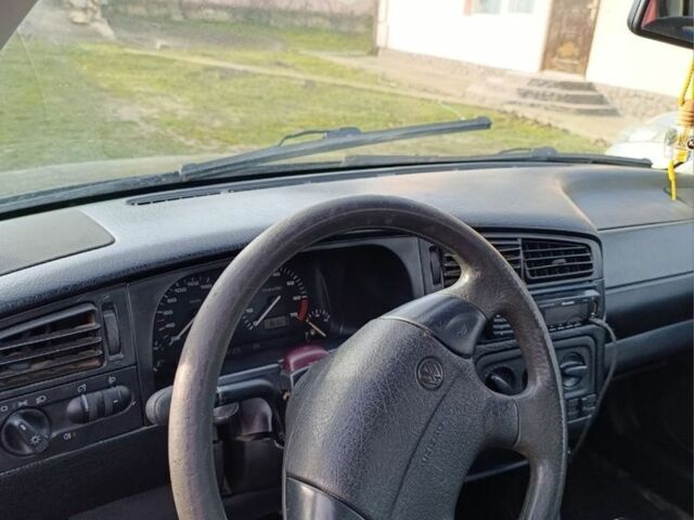 Синій Фольксваген Гольф, об'ємом двигуна 1.8 л та пробігом 295 тис. км за 2200 $, фото 12 на Automoto.ua