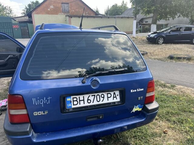 Синий Фольксваген Гольф, объемом двигателя 1.8 л и пробегом 300 тыс. км за 2100 $, фото 12 на Automoto.ua