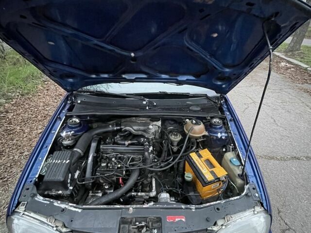 Синій Фольксваген Гольф, об'ємом двигуна 1.9 л та пробігом 200 тис. км за 1900 $, фото 12 на Automoto.ua