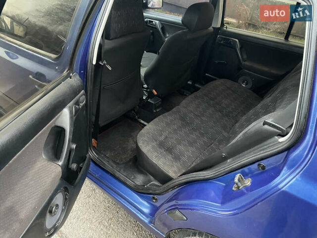 Синий Фольксваген Гольф, объемом двигателя 1.9 л и пробегом 200 тыс. км за 1900 $, фото 9 на Automoto.ua