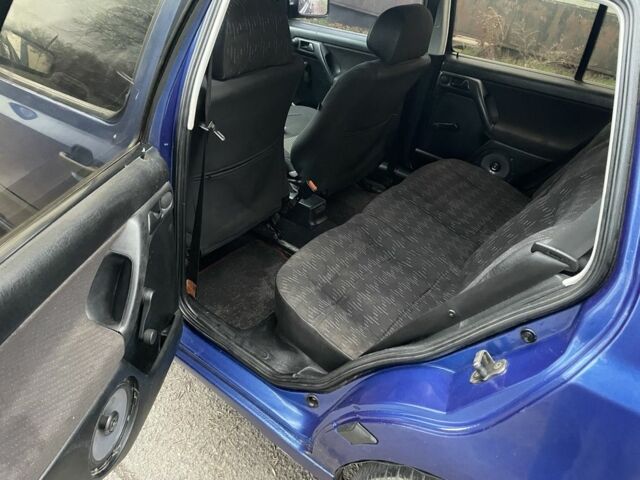 Синій Фольксваген Гольф, об'ємом двигуна 1.9 л та пробігом 200 тис. км за 1900 $, фото 7 на Automoto.ua