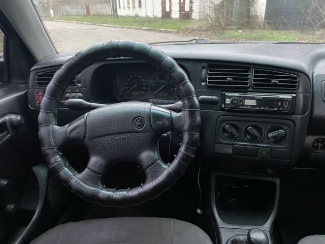 Синій Фольксваген Гольф, об'ємом двигуна 1.9 л та пробігом 200 тис. км за 1900 $, фото 11 на Automoto.ua